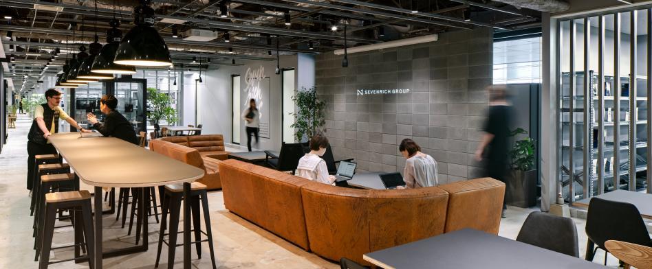 SEVENRICHGROUP のヘッダー