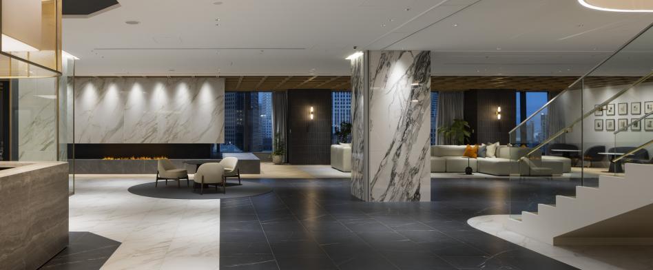 ベイカレントのヘッダー